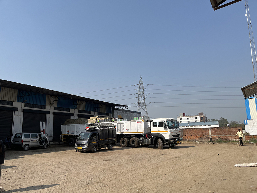 Warehouse Available For Rent in Lucknow - 09